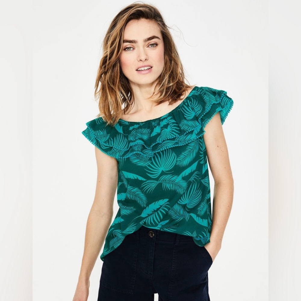 Boden Hettie Top in Woodland Green, Jungle Palm